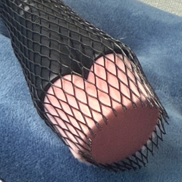 Mary Kay Heart Brush with Pink Bristles - Picture 9 of 10